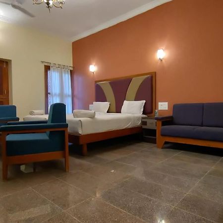 Kanthi Resorts Badami Bagalkot Екстер'єр фото