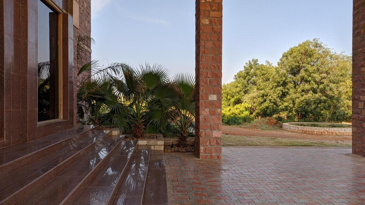 Kanthi Resorts Badami Bagalkot Екстер'єр фото