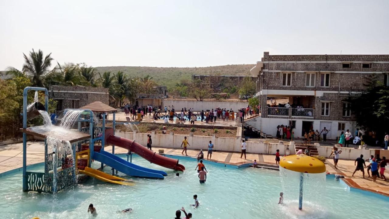Kanthi Resorts Badami Bagalkot Екстер'єр фото